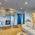 Ramada Suites By Wyndham Victoria Street West